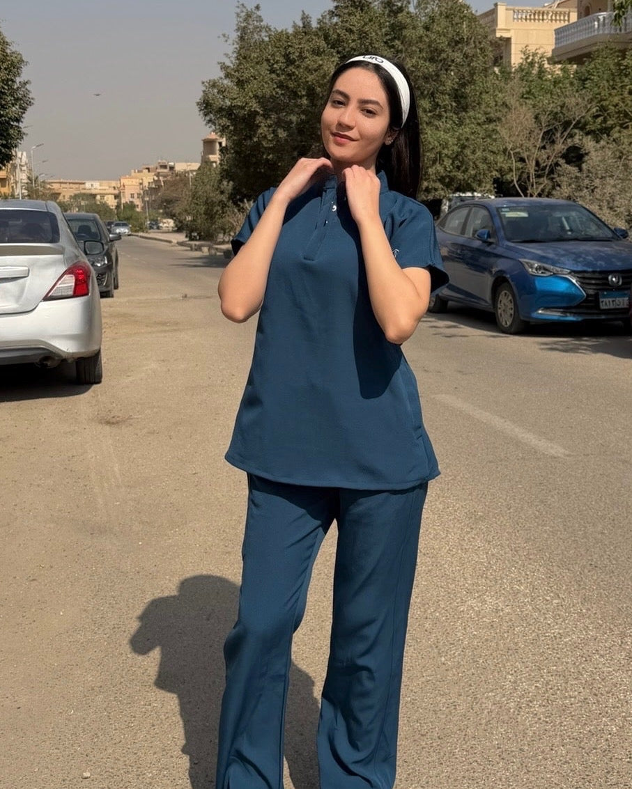 Female half collar Nile blue scrub
