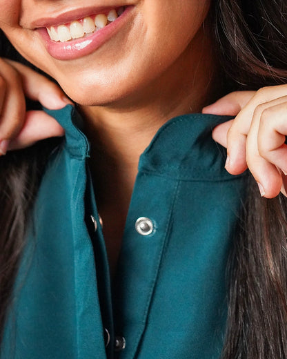 Female half collar forest green