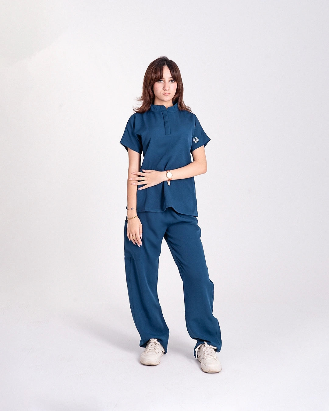 Female half collar Nile blue scrub