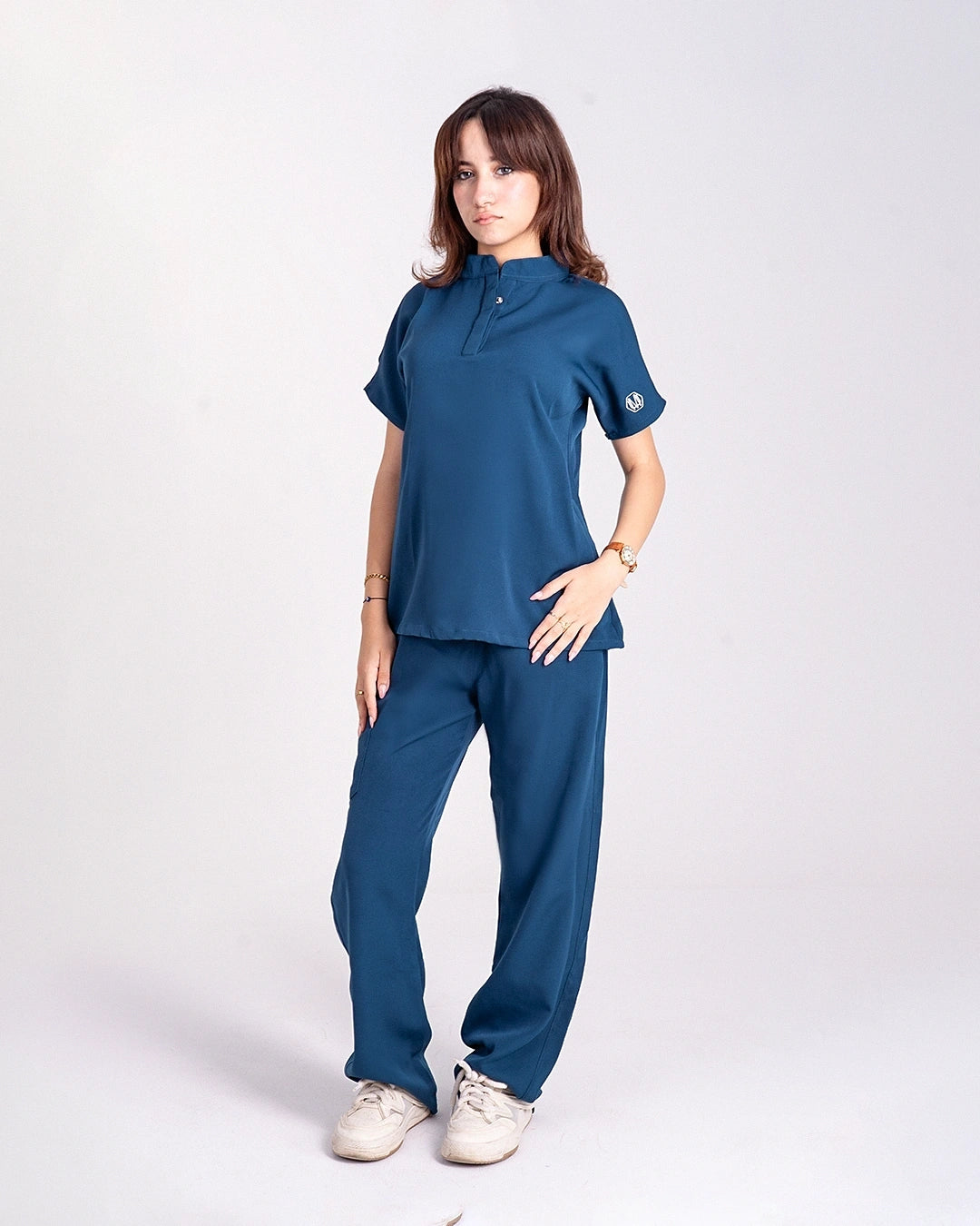 Female half collar Nile blue scrub
